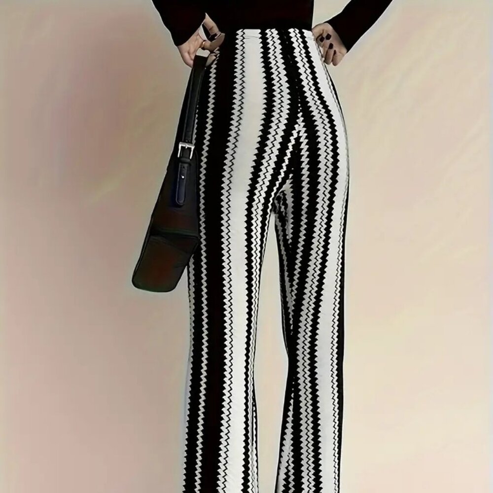 Vertical ZigZag Stripes Wide Leg Flared Pants Black White - Picture 2 of 8